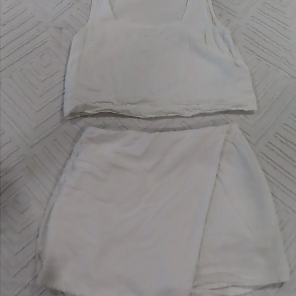 Elegant White Skirt Set